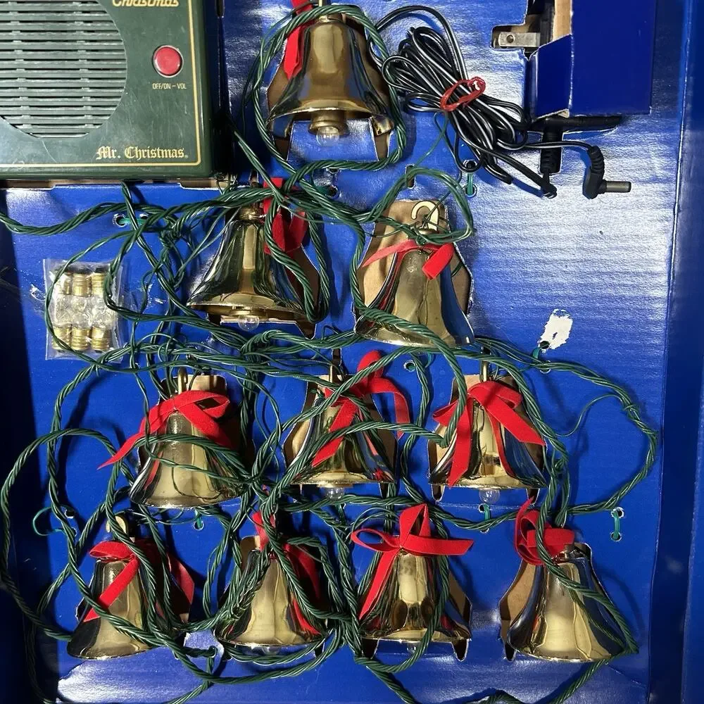 Vtg Mr Christmas Bells of Christmas 10 Lighted Brass Musical Bells 15 Songs 1991